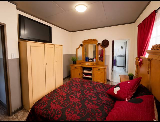4 BEDROOM HOUSE FOR SALE IN SASOLBURG EXT 12